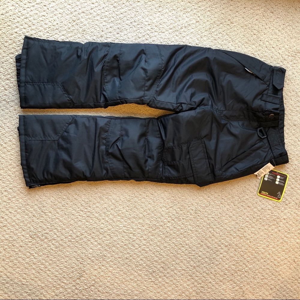 Arctic Quest youth snow pant NWT